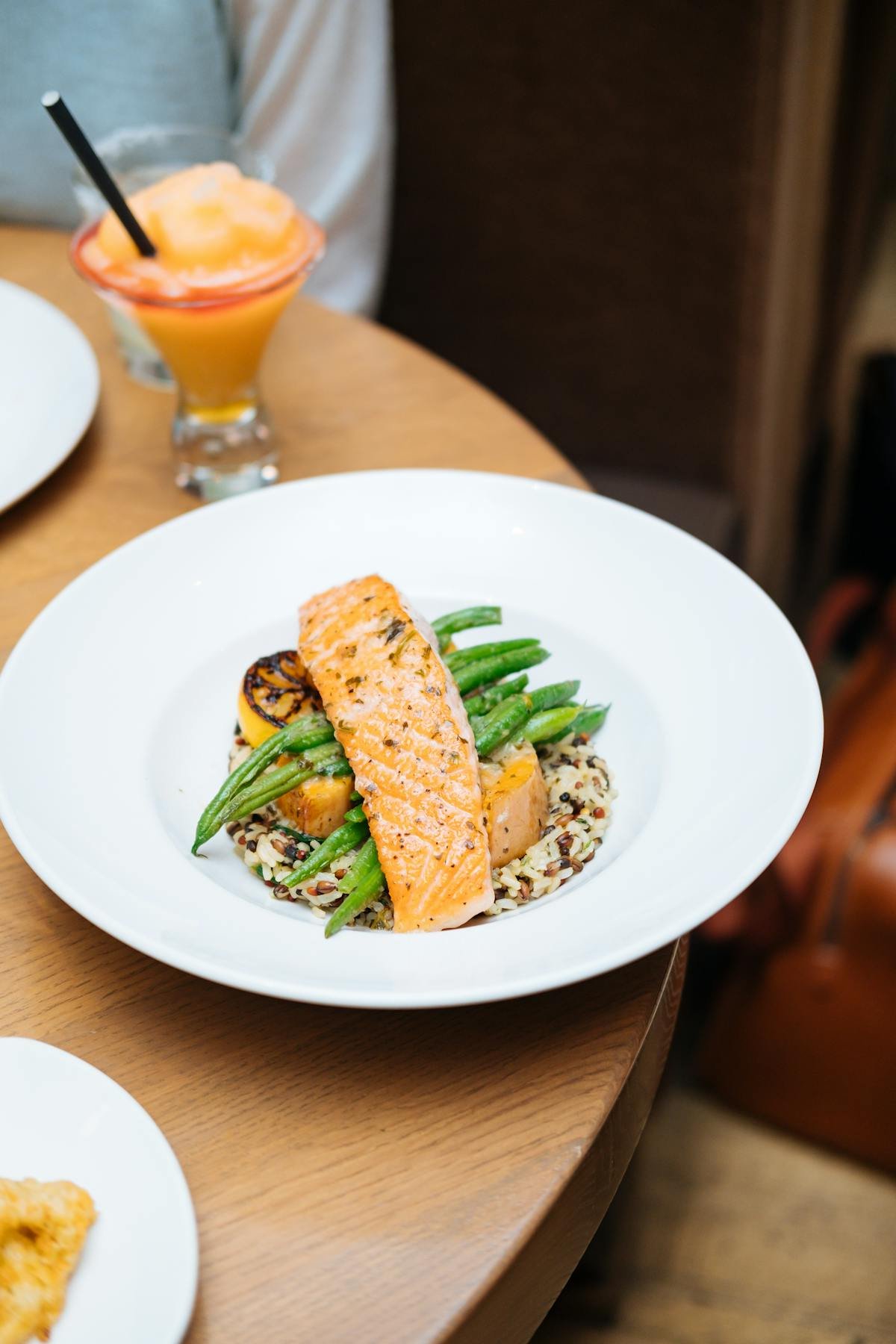 Pan-Seared Salmon with Lemon Butter Asparagus
